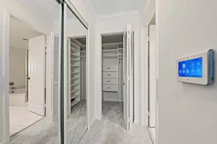 370 Prestwick Cir, Palm Beach Gardens, FL 33418 - Photo 29