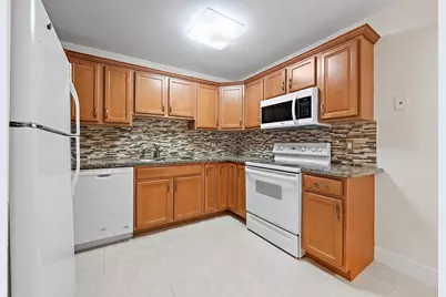 370 Prestwick Circle #2, Palm Beach Gardens, FL 33418 - Photo 19