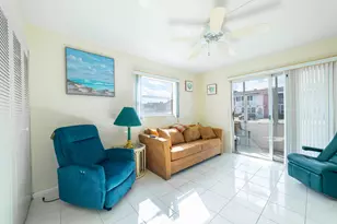 305 Saxony G, Delray Beach, FL 33446 - Photo 11