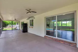 7315 W Lake Dr, West Palm Beach, FL 33406 - Photo 27