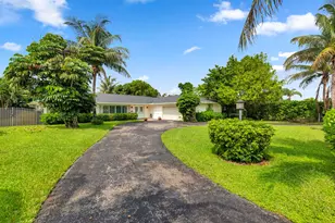 7315 W Lake Dr, West Palm Beach, FL 33406 - Photo 3