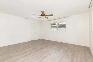 7315 W Lake Dr, West Palm Beach, FL 33406 - Photo 17