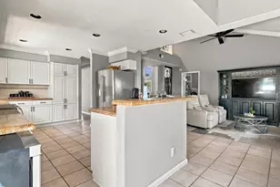 20104 NW 9th Dr, Pembroke Pines, FL 33029 - Photo 25