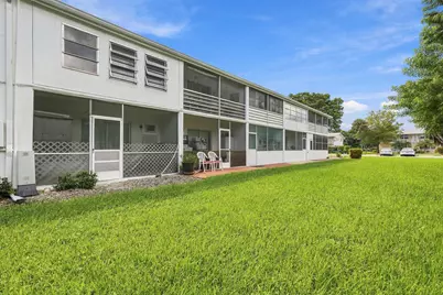 85 Kingswood E, West Palm Beach, FL 33417 - Photo 15