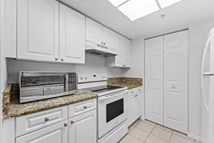 200 Crestwood Ct N, Royal Palm Beach, FL 33411 - Photo 15