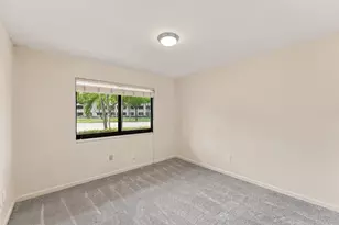 10607 W Clairmont Cir, Tamarac, FL 33321 - Photo 19