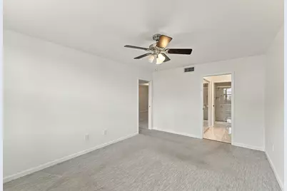 10607 W Clairmont Circle #109, Tamarac, FL 33321 - Photo 15