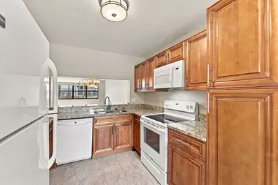 10607 W Clairmont Circle #109, Tamarac, FL 33321 - Photo 9