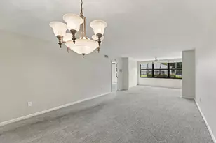 10607 W Clairmont Cir, Tamarac, FL 33321 - Photo 7
