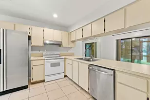 6180 Pine Tree Ln, Tamarac, FL 33319 - Photo 37
