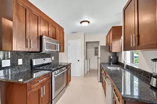 5015 N Flagler Dr, West Palm Beach, FL 33407 - Photo 13