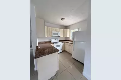 16100 NE 10th Avenue, North Miami Beach, FL 33162 - Photo 9