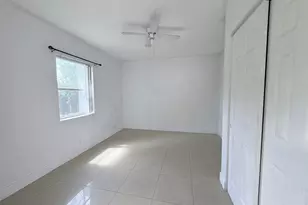 16100 NE 10th Ave, North Miami Beach, FL 33162 - Photo 17