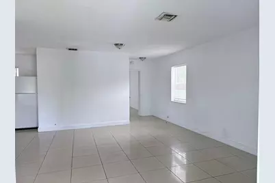 16100 NE 10th Avenue, North Miami Beach, FL 33162 - Photo 5
