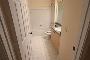 350 Crestwood Cir, Royal Palm Beach, FL 33411 - Photo 7