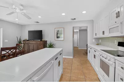 4675 Canal Drive, Lake Worth, FL 33463 - Photo 15