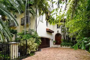 446 Brazilian Ave, Palm Beach, FL 33480 - Photo 1
