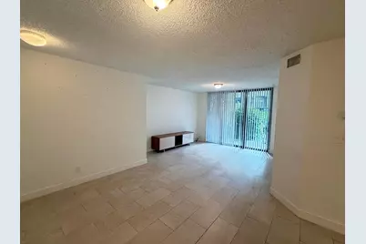 10111 W Sunrise Boulevard #104, Plantation, FL 33322 - Photo 9