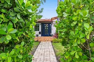 436 38th St, West Palm Beach, FL 33407 - Photo 1