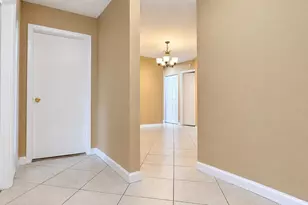 118 Mohigan Cir, Boca Raton, FL 33487 - Photo 7