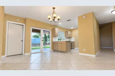 118 Mohigan Circle, Boca Raton, FL 33487 - Photo 5