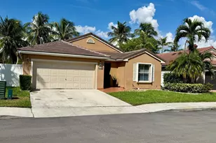 870 NW 166th Ave, Pembroke Pines, FL 33028 - Photo 3
