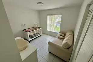 870 NW 166th Ave, Pembroke Pines, FL 33028 - Photo 13