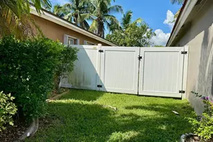 870 NW 166th Ave, Pembroke Pines, FL 33028 - Photo 5