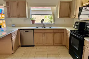 870 NW 166th Ave, Pembroke Pines, FL 33028 - Photo 45