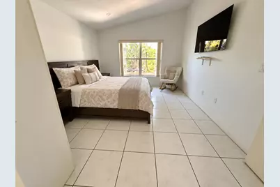 870 NW 166th Avenue, Pembroke Pines, FL 33028 - Photo 25