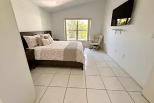 870 NW 166th Ave, Pembroke Pines, FL 33028 - Photo 25