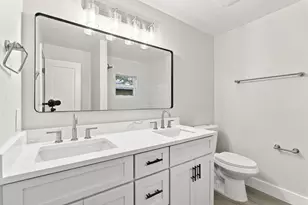 5701 Myrtle Dr, Fort Pierce, FL 34982 - Photo 9