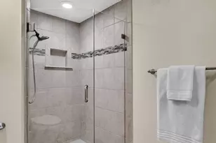 10 Lexington Ln E, Palm Beach Gardens, FL 33418 - Photo 19