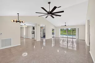 10145 Harbourtown Ct, Boca Raton, FL 33498 - Photo 15