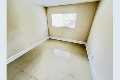 441 NW 7th #1, Fort Lauderdale, FL 33311 - Photo 5