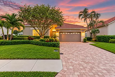 90 Monterey Pointe Drive, Palm Beach Gardens, FL 33418 - Photo 1