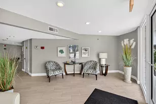 8200 Lakeshore Dr, Hypoluxo, FL 33462 - Photo 5