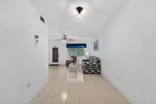 7490 NW 1st St, Margate, FL 33063 - Photo 19