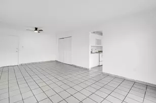 4707 NW 7th St, Miami, FL 33126 - Photo 7