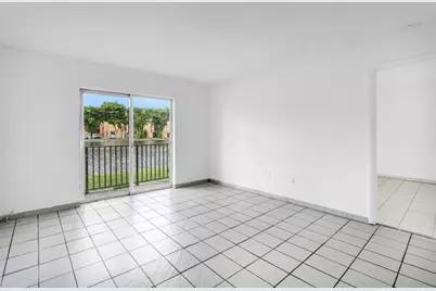 4707 NW 7th Street #110-8, Miami, FL 33126 - Photo 5