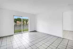 4707 NW 7th St, Miami, FL 33126 - Photo 5
