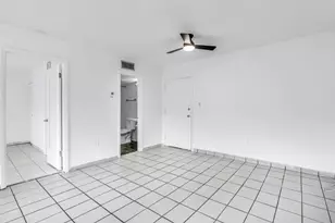 4707 NW 7th St, Miami, FL 33126 - Photo 9