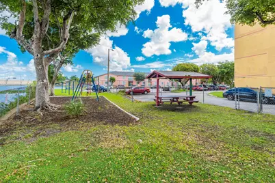 4707 NW 7th Street #110-8, Miami, FL 33126 - Photo 33