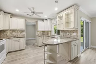 916 Evergreen Dr, North Palm Beach, FL 33408 - Photo 7