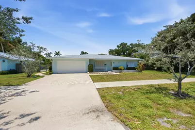 916 Evergreen Drive, North Palm Beach, FL 33408 - Photo 1
