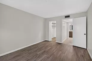 9360 Sunrise Lakes Blvd, Sunrise, FL 33322 - Photo 11