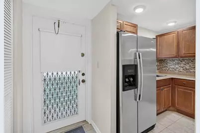 9360 Sunrise Lakes Boulevard #Unit 108, Sunrise, FL 33322 - Photo 3