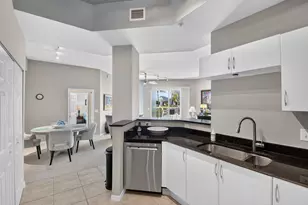 806 E Windward Way, Lantana, FL 33462 - Photo 13