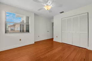 942 SW 113th Terrace, Pembroke Pines, FL 33025 - Photo 23