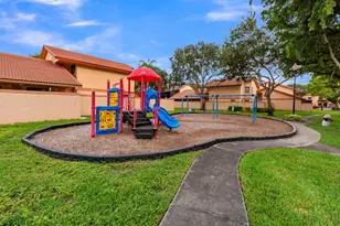 942 SW 113th Terrace, Pembroke Pines, FL 33025 - Photo 51